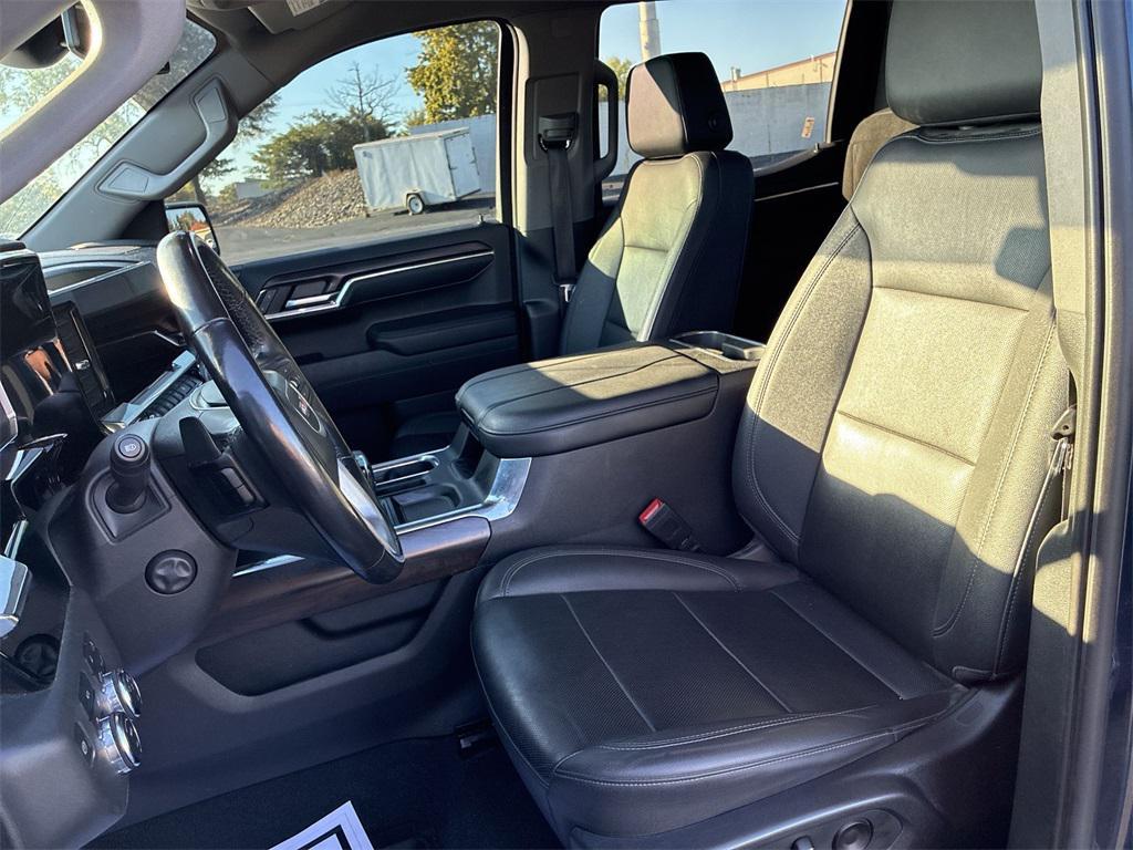 used 2023 GMC Sierra 1500 car, priced at $41,798