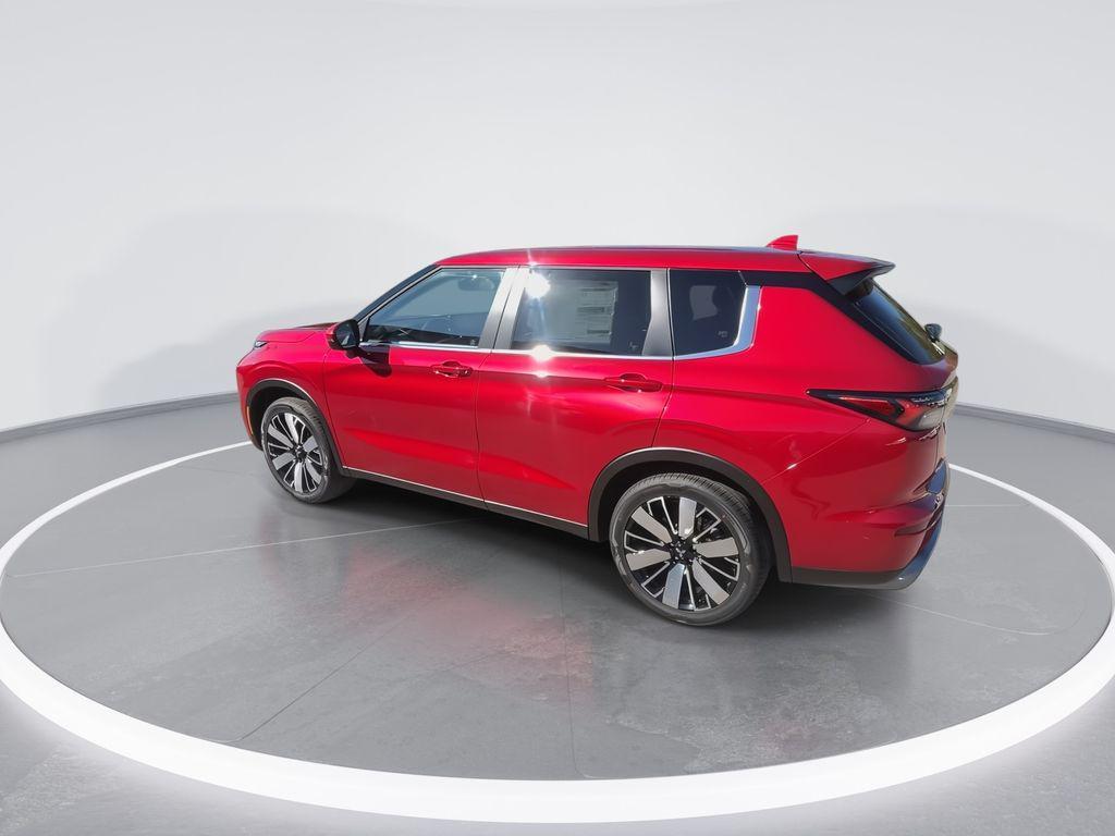 used 2025 Mitsubishi Outlander car, priced at $29,084