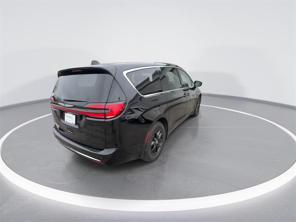 used 2024 Chrysler Pacifica car, priced at $33,774