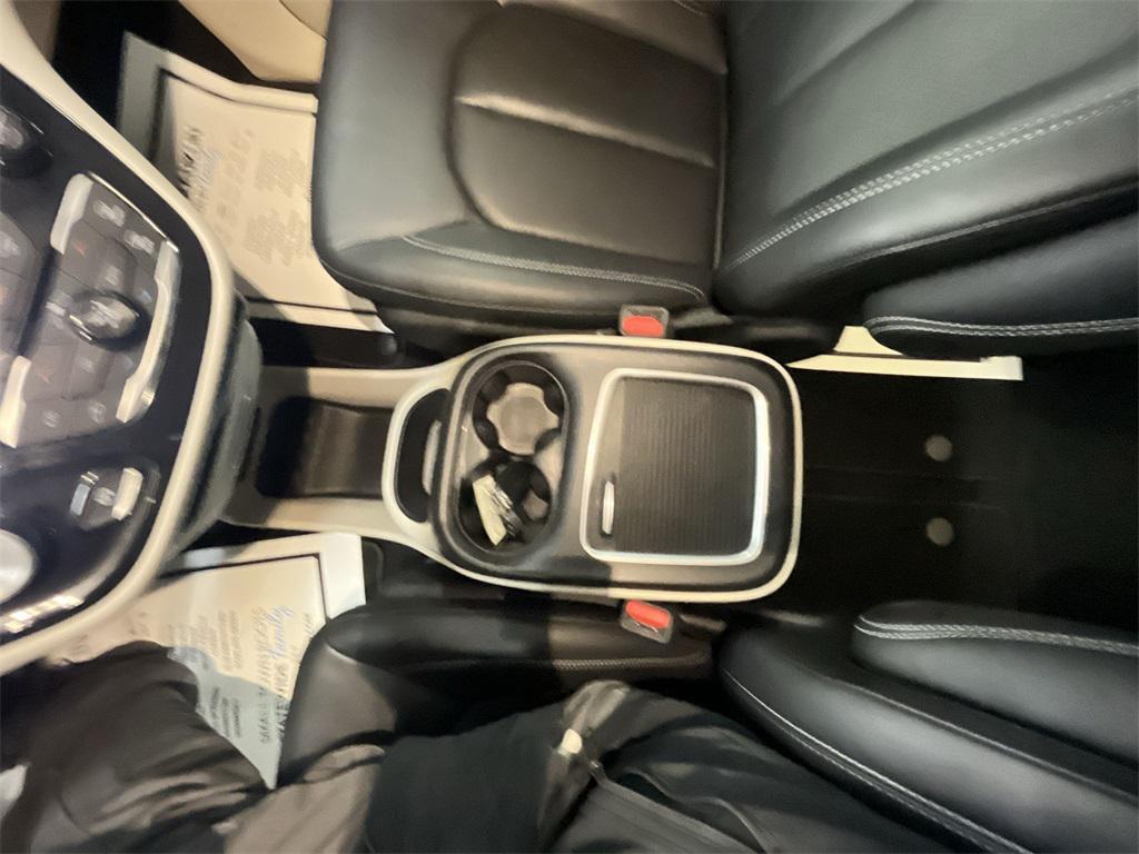 used 2024 Chrysler Pacifica car, priced at $33,774