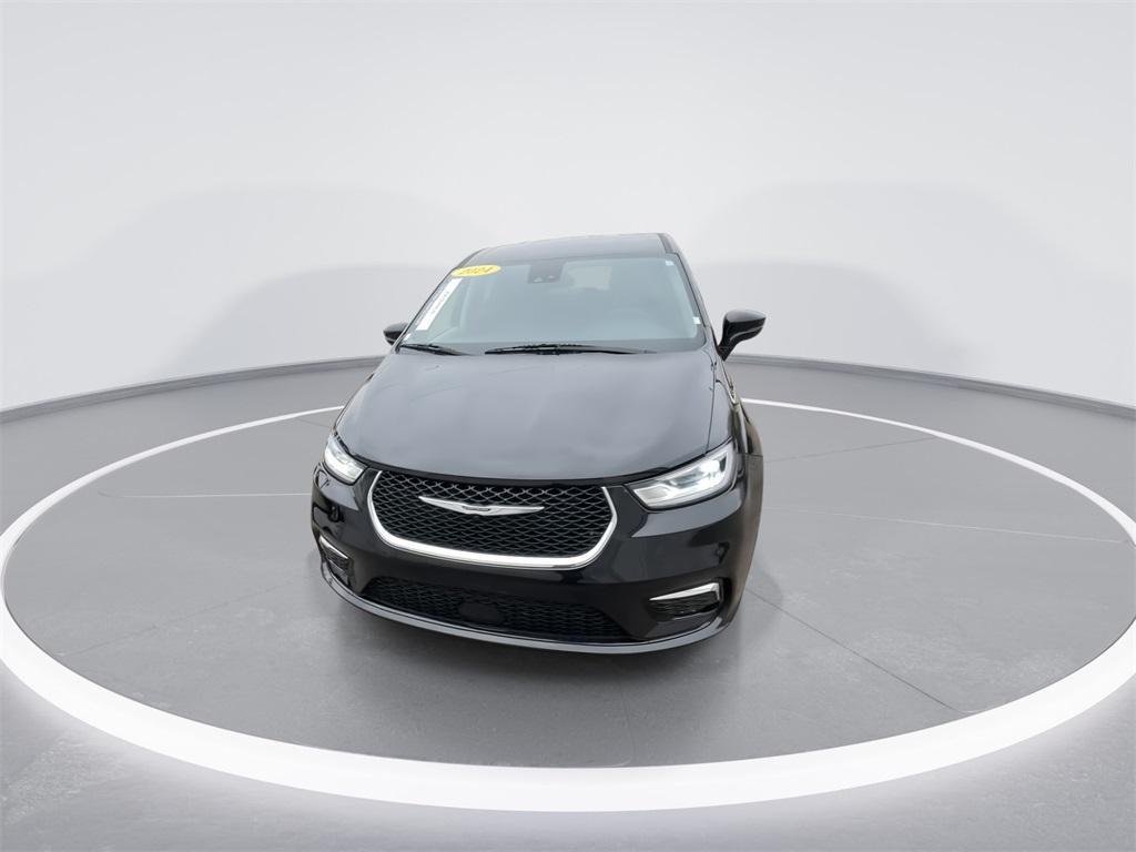 used 2024 Chrysler Pacifica car, priced at $33,774