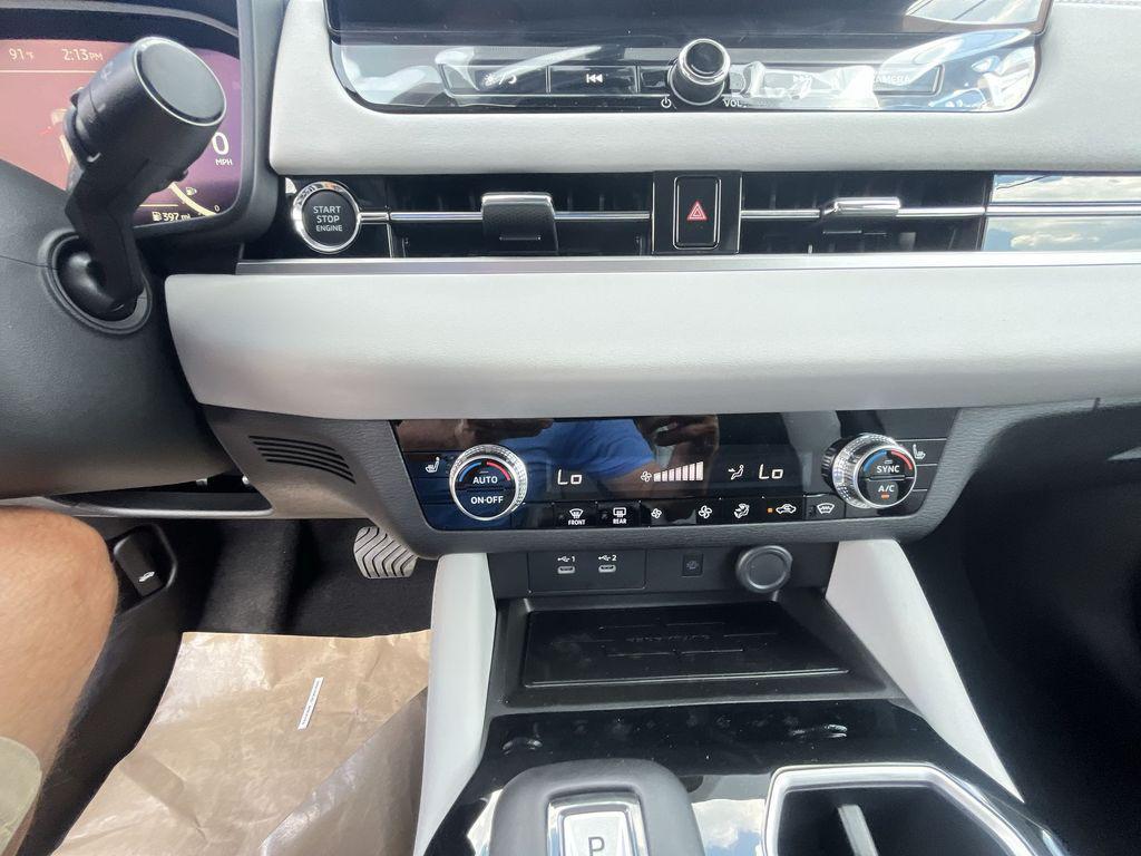 used 2025 Mitsubishi Outlander car, priced at $29,997