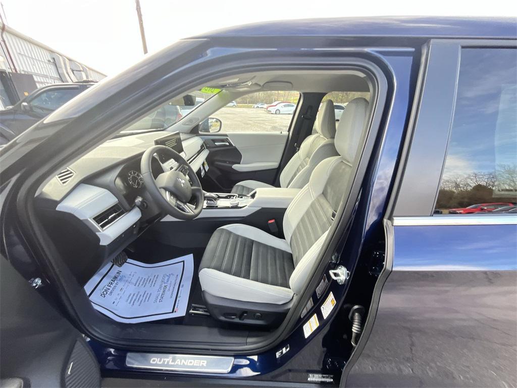 new 2026 Mitsubishi Outlander car, priced at $36,645