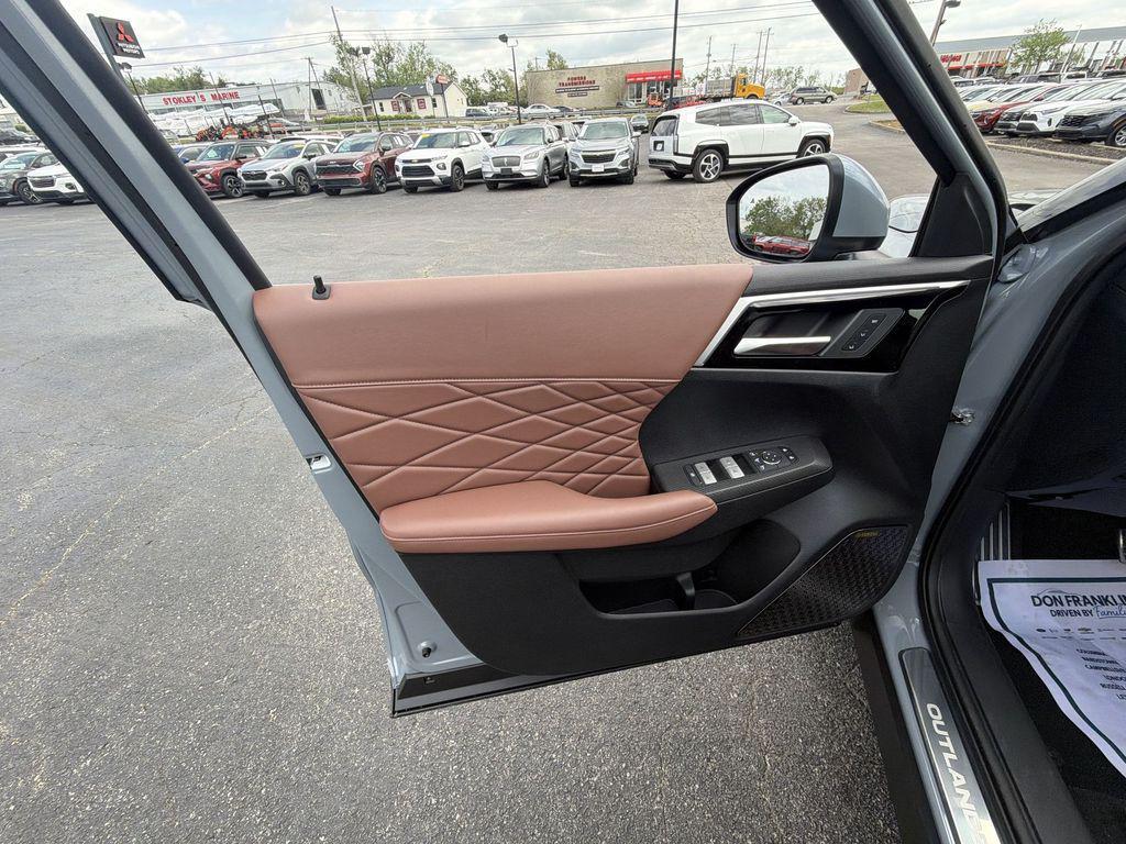 new 2026 Mitsubishi Outlander car, priced at $39,332