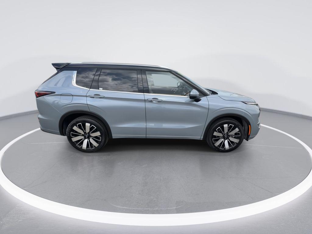 new 2026 Mitsubishi Outlander car, priced at $39,332