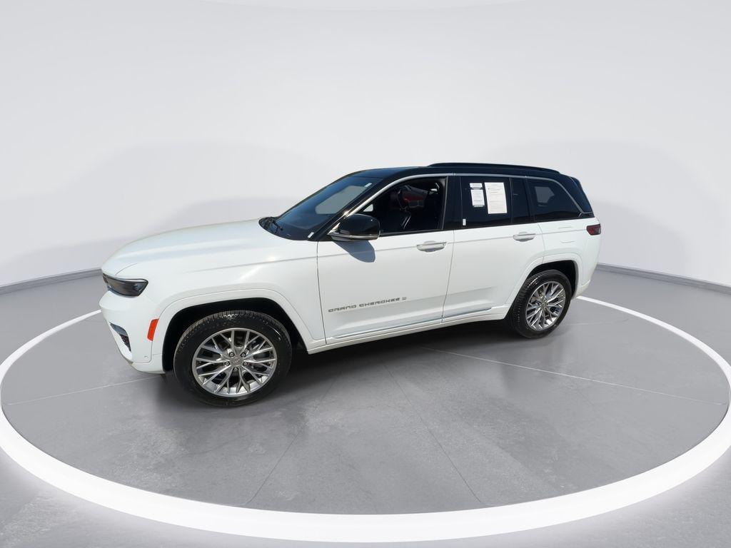 used 2025 Jeep Grand Cherokee car, priced at $50,940