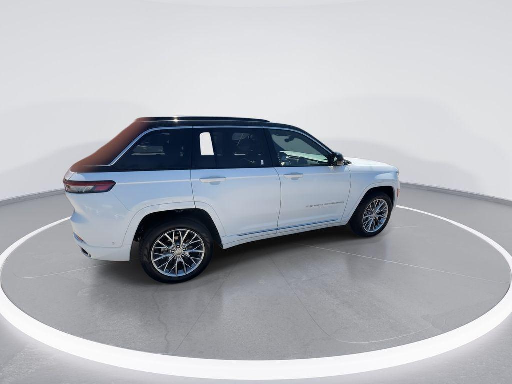 used 2025 Jeep Grand Cherokee car, priced at $50,940