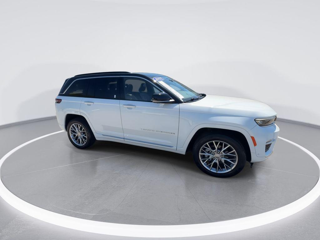 used 2025 Jeep Grand Cherokee car, priced at $50,940