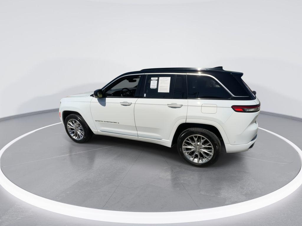 used 2025 Jeep Grand Cherokee car, priced at $50,940