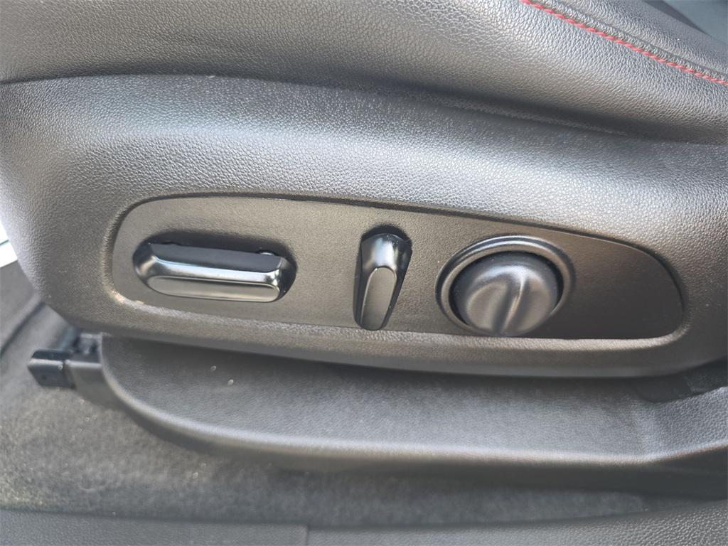 used 2021 Chevrolet Blazer car, priced at $21,374