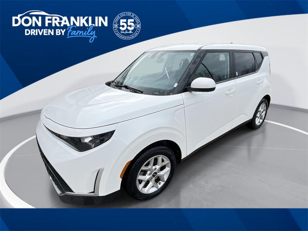 used 2023 Kia Soul car, priced at $17,554