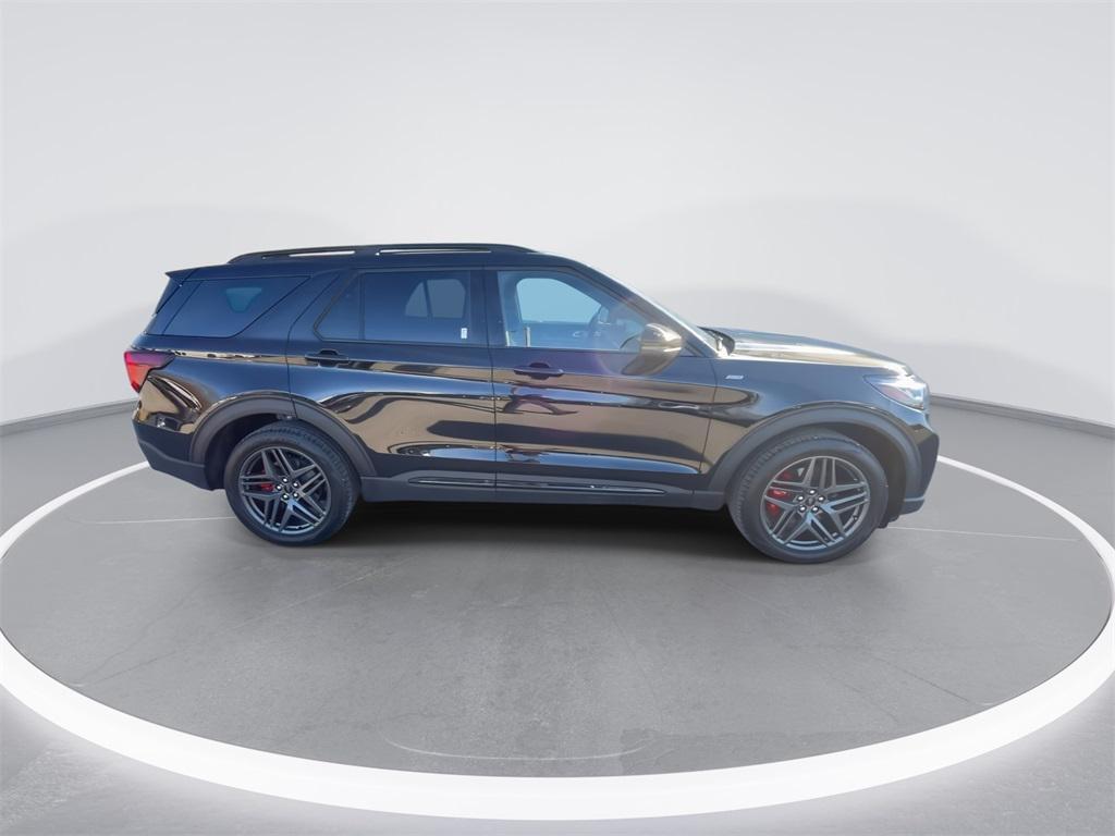 used 2025 Ford Explorer car, priced at $39,044