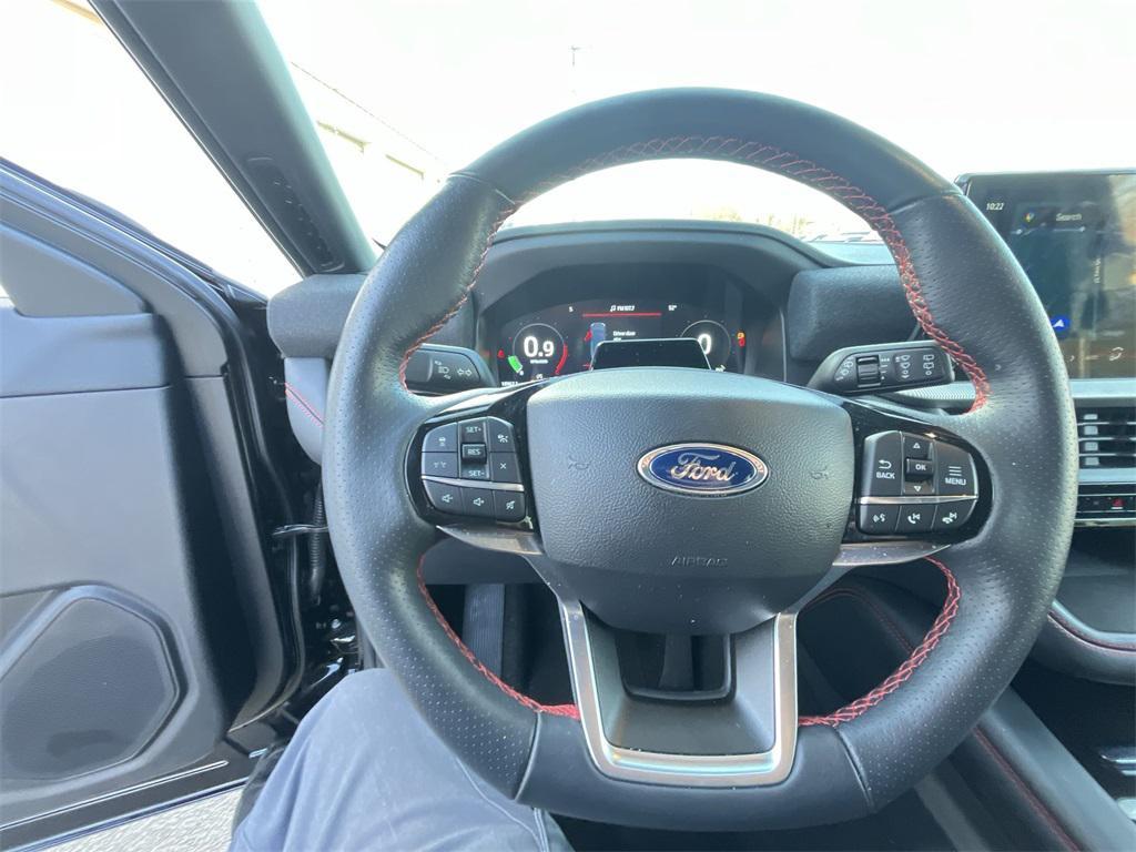 used 2025 Ford Explorer car, priced at $39,044