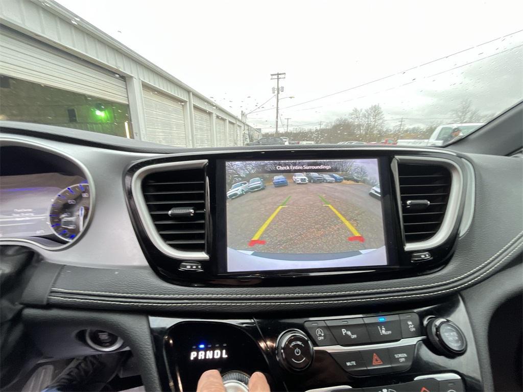 used 2024 Chrysler Pacifica car, priced at $33,924