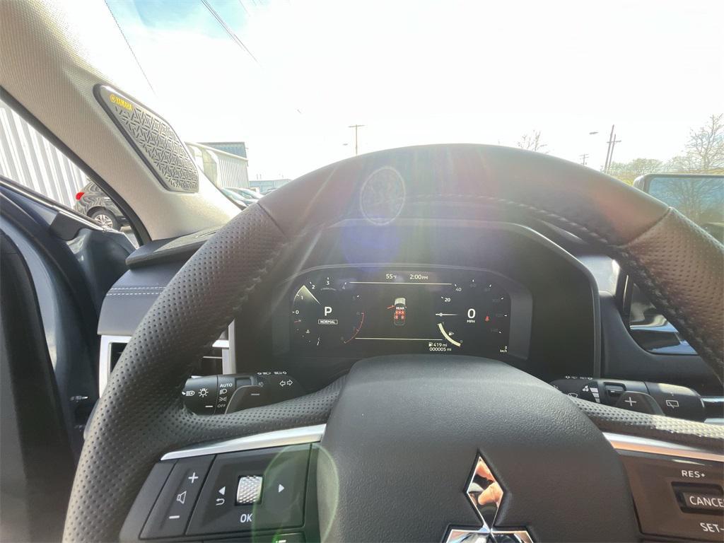 new 2026 Mitsubishi Outlander car, priced at $42,075