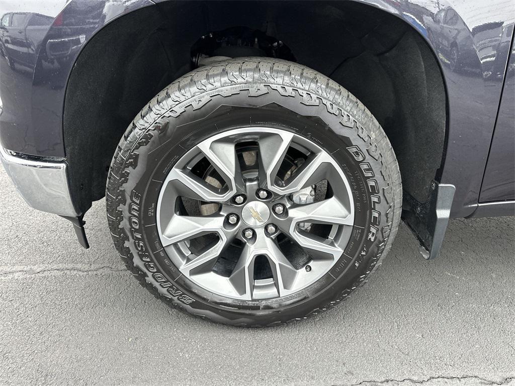 used 2024 Chevrolet Silverado 1500 car, priced at $38,114