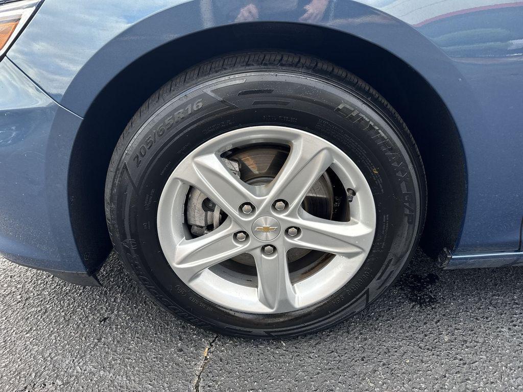 used 2024 Chevrolet Malibu car, priced at $18,967