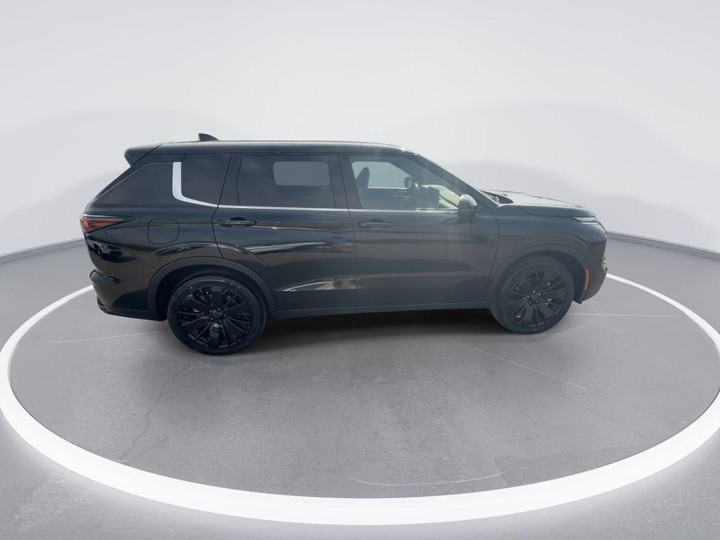 new 2026 Mitsubishi Outlander car, priced at $32,156