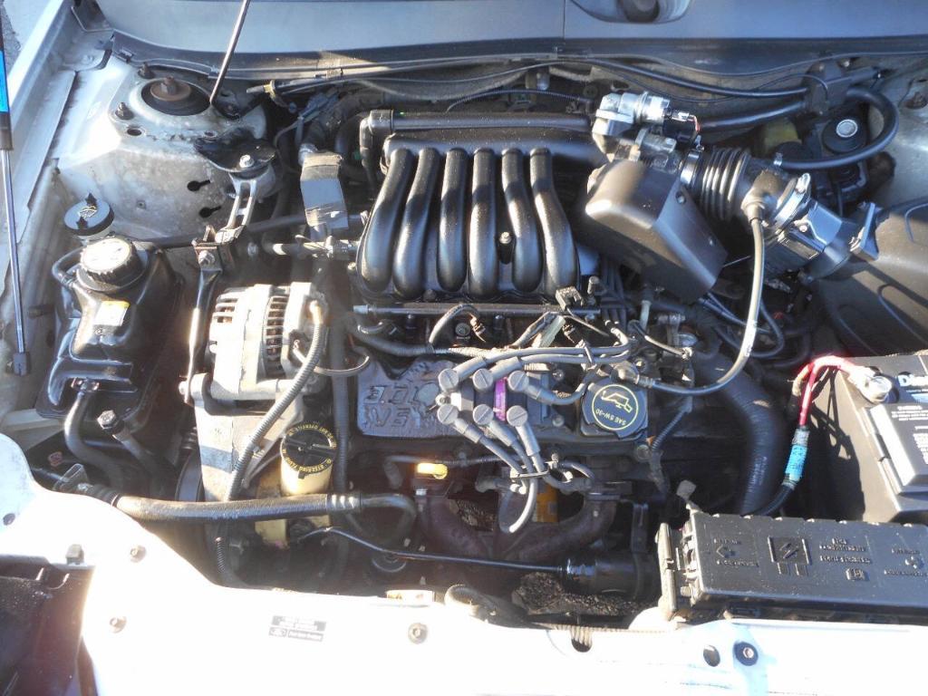 used 2001 Ford Taurus car, priced at $4,900