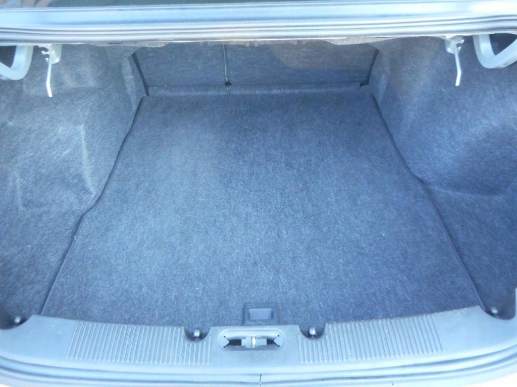 used 2001 Ford Taurus car, priced at $4,900