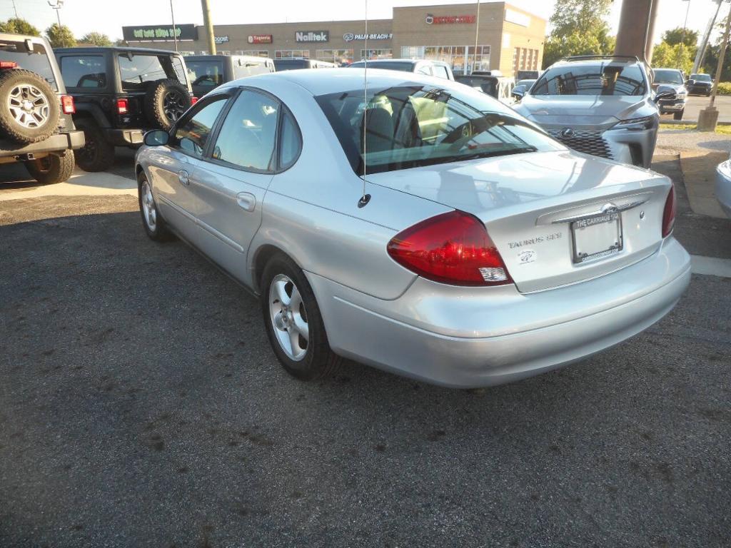 used 2001 Ford Taurus car, priced at $4,900