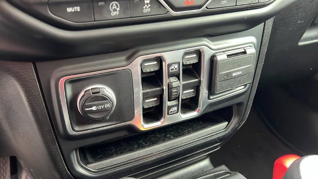 used 2023 Jeep Gladiator car, priced at $32,900