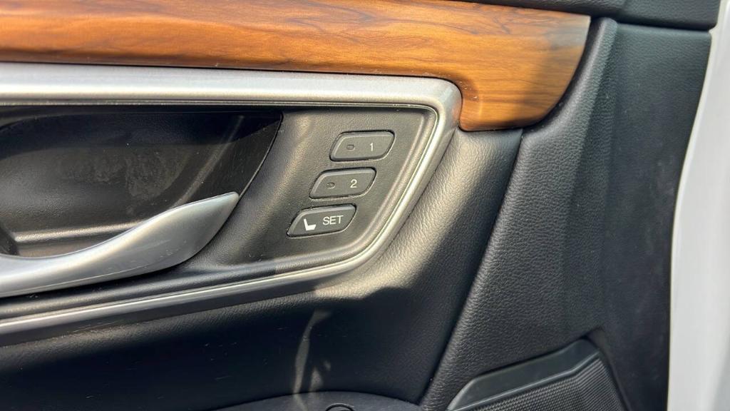 used 2020 Honda CR-V car, priced at $23,900