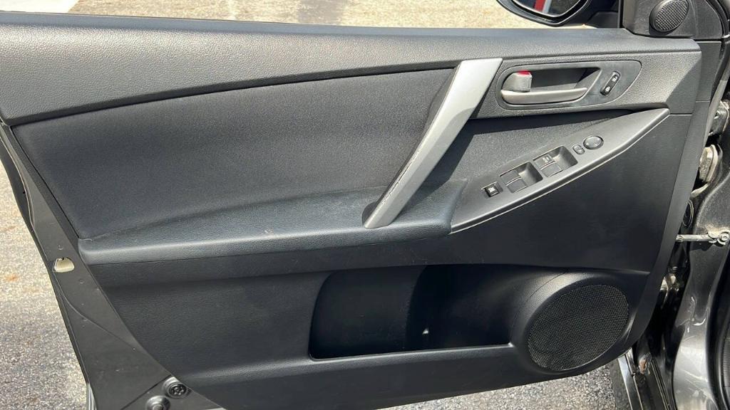 used 2011 Mazda Mazda3 car, priced at $7,900