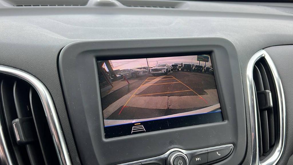 used 2021 Chevrolet Equinox car, priced at $14,900