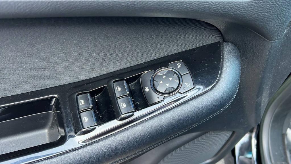 used 2018 Ford Edge car, priced at $14,900