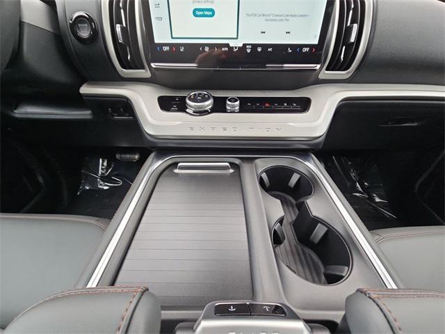 new 2025 Ford Expedition Max car, priced at $73,652