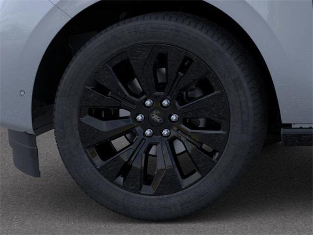 new 2025 Ford Expedition car, priced at $82,499
