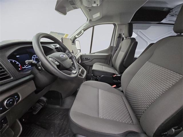 new 2025 Ford Transit-250 car