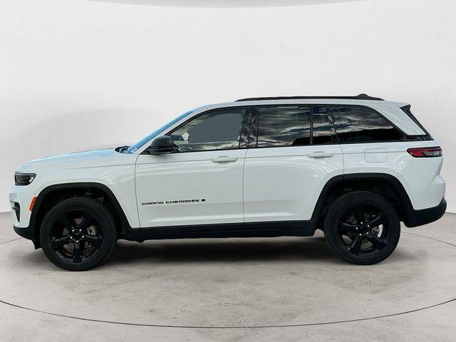 used 2023 Jeep Grand Cherokee car, priced at $32,998
