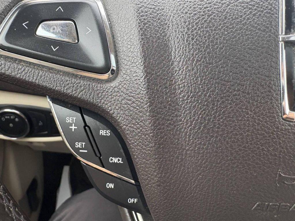 Ingot Silver Metallic 2016 Lincoln MKC Select