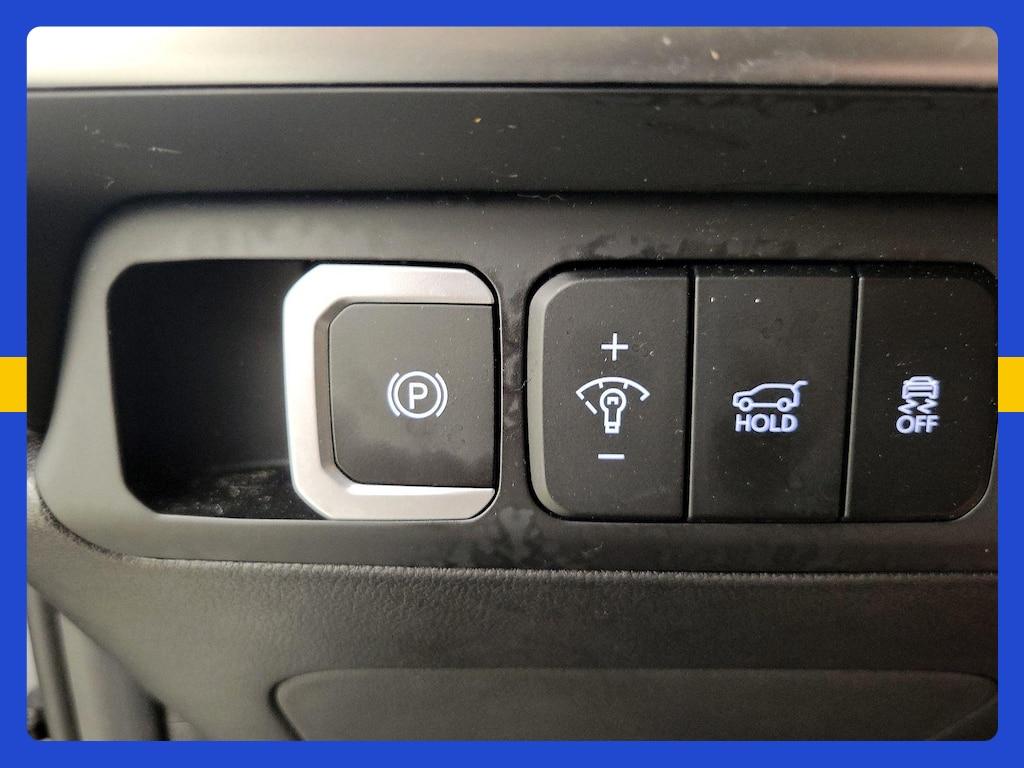 used 2025 Hyundai Santa Fe car, priced at $26,998