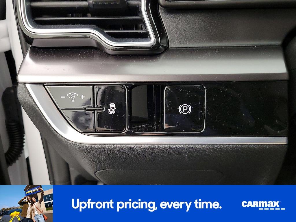 used 2024 Kia Sportage car, priced at $24,998