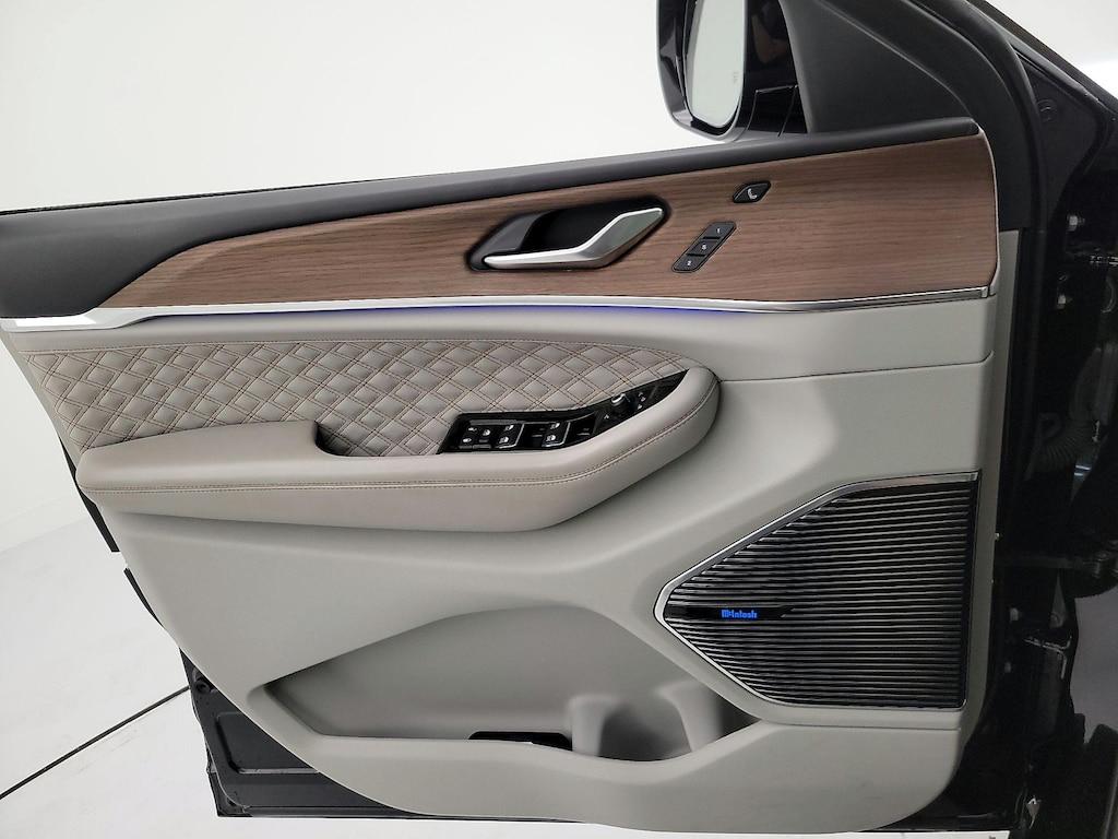 used 2022 Jeep Grand Cherokee car, priced at $37,998