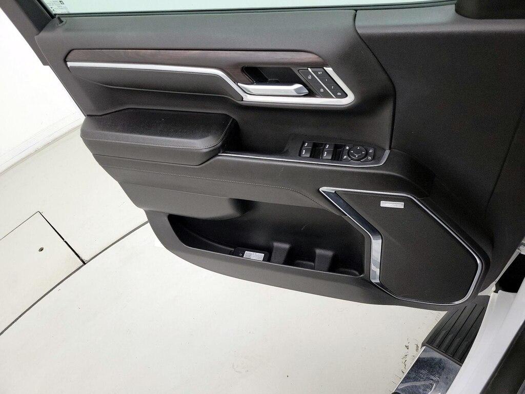 used 2022 GMC Sierra 1500 car, priced at $45,998