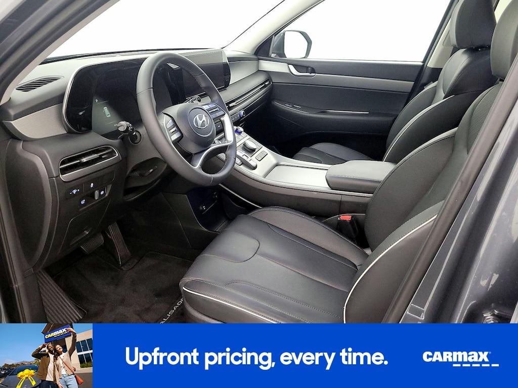 used 2025 Hyundai Palisade car, priced at $41,998