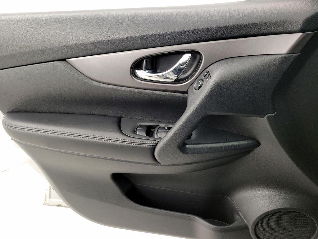 used 2016 Nissan Rogue car, priced at $13,998