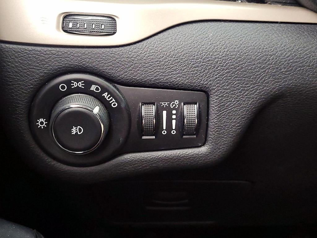 used 2016 Jeep Cherokee car, priced at $15,998