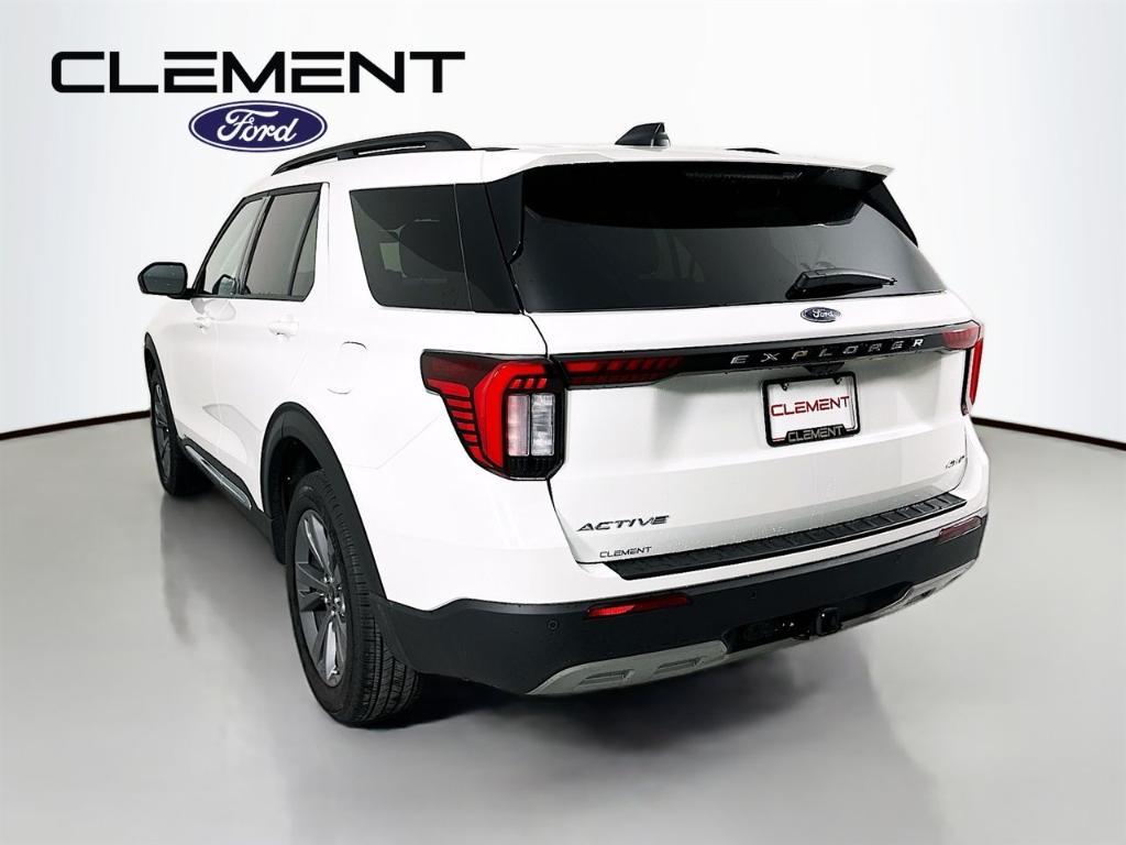 new 2025 Ford Explorer car, priced at $39,697