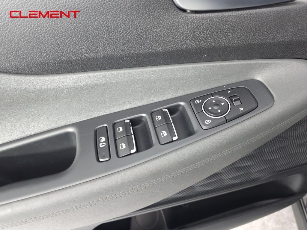 used 2023 Hyundai Santa Fe car, priced at $19,273