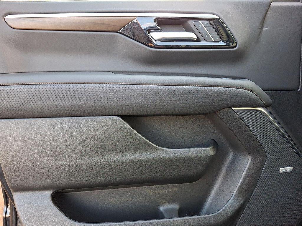 used 2026 Chevrolet Suburban car, priced at $89,995