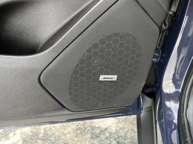 used 2025 Cadillac XT5 car, priced at $35,999