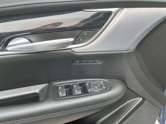 used 2025 Cadillac XT5 car, priced at $35,999