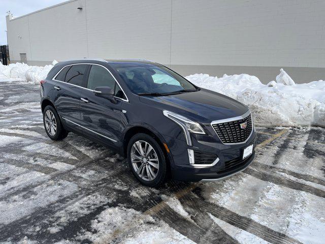 used 2025 Cadillac XT5 car, priced at $35,999