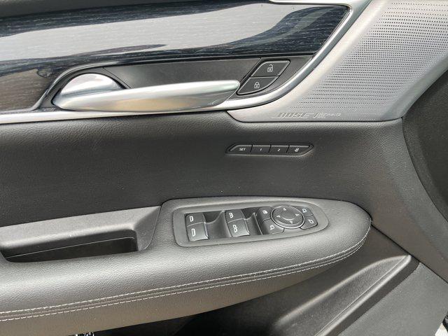 used 2025 Cadillac XT5 car, priced at $36,999