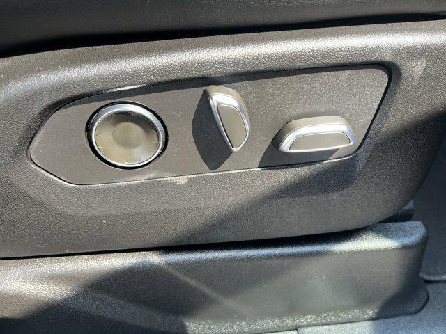 used 2024 Cadillac Escalade car, priced at $76,999